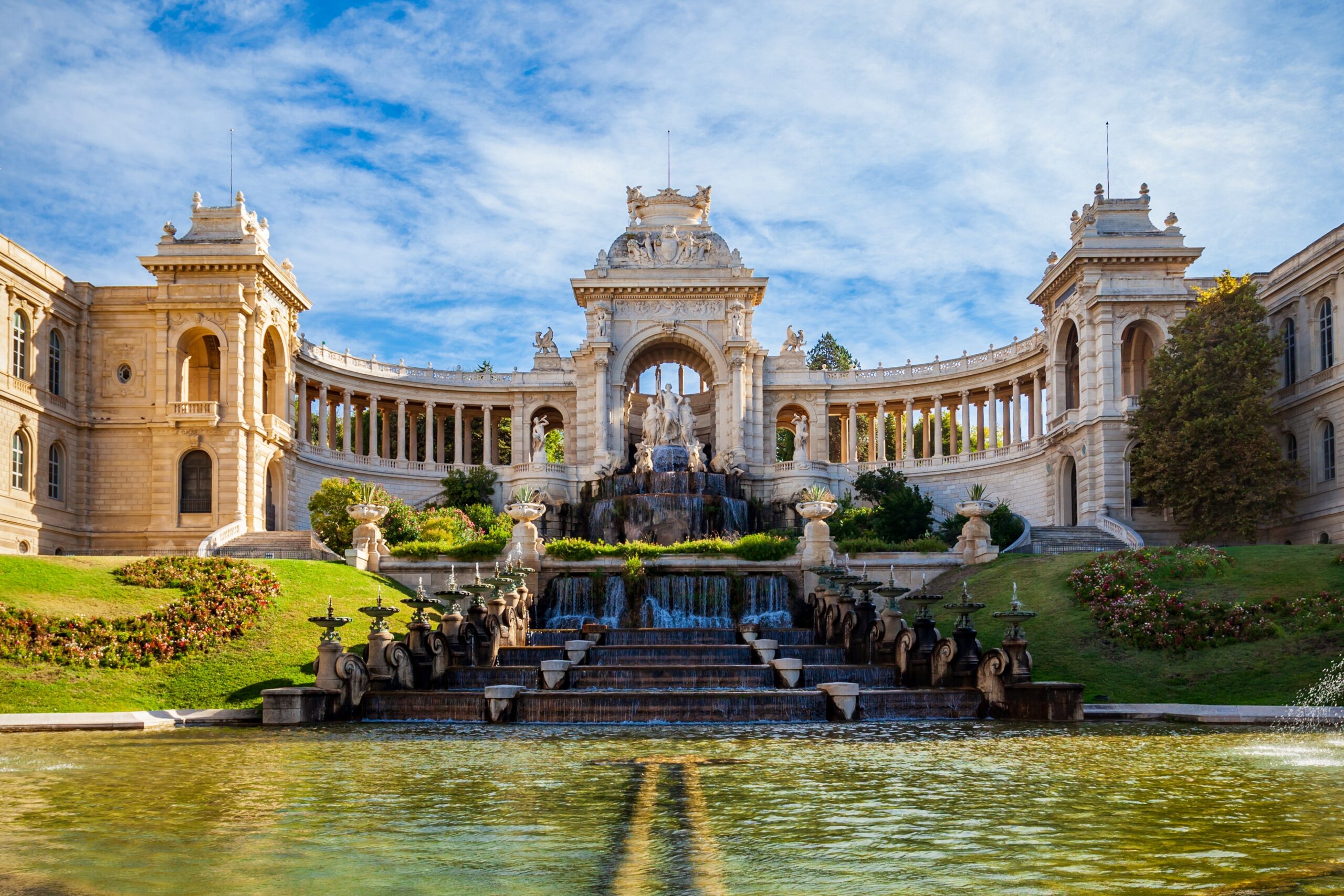 The,Palais,Longchamp,Houses,The,Fine,Arts,Museum,And,Natural campus marseille palais longchamp